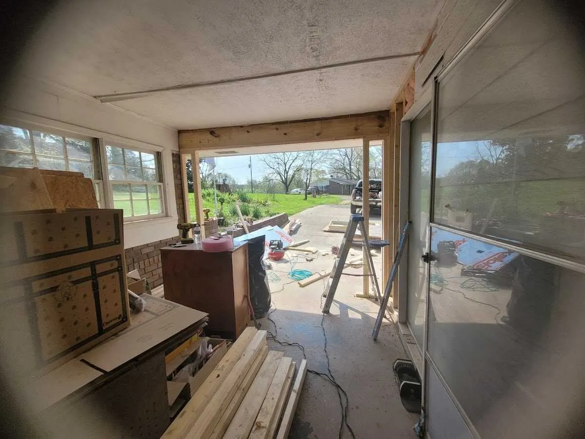 Air movers and dehumidifier for Water Mitigation Services in Hilton